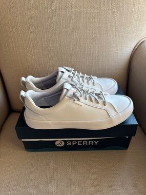 Sperry Women’s White Low-Top Leather Sneakers